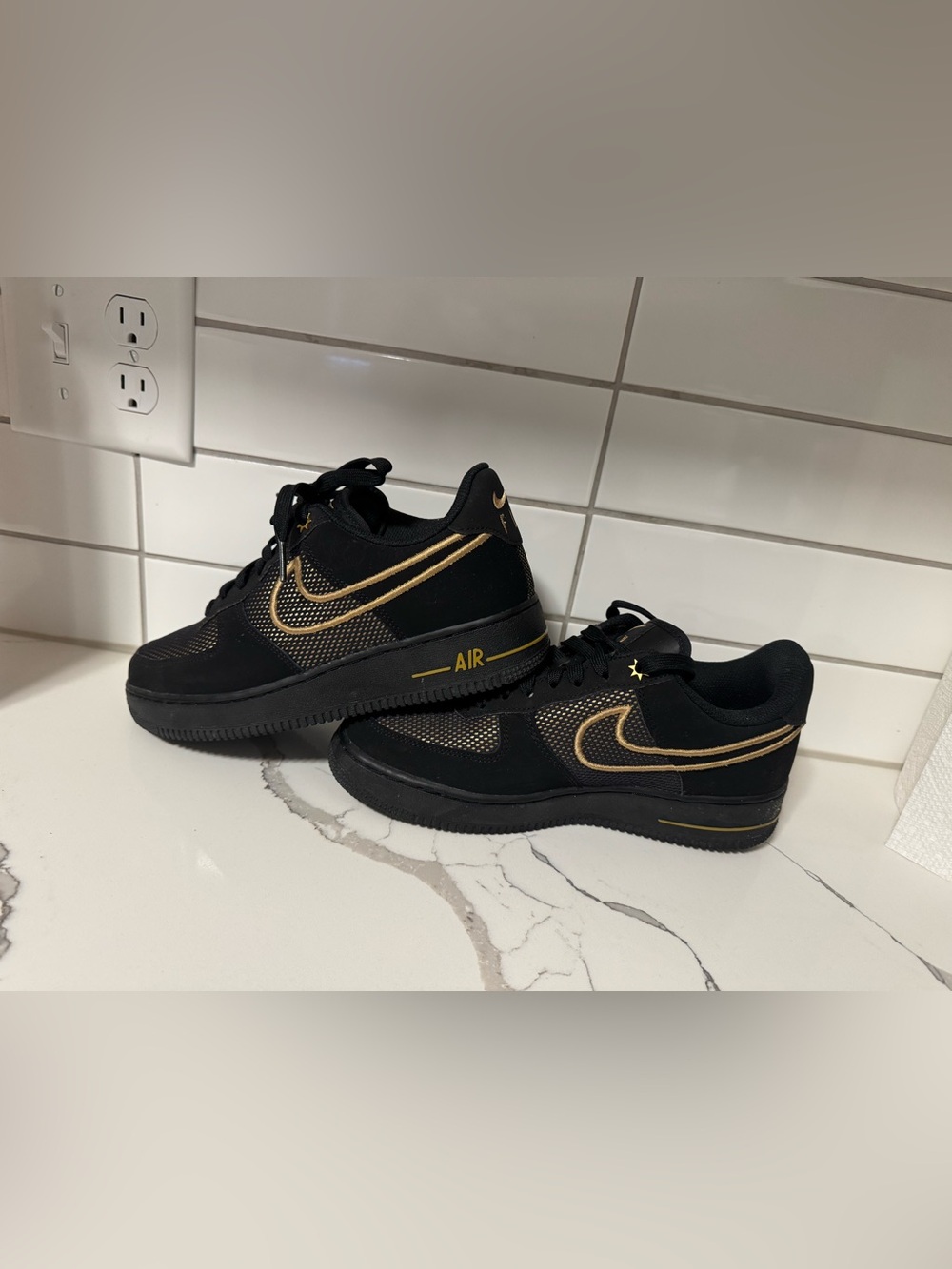 Nike Air Force 1 Low “Fly” Black/Gold Mesh Sneakers Women’s Size 7.5